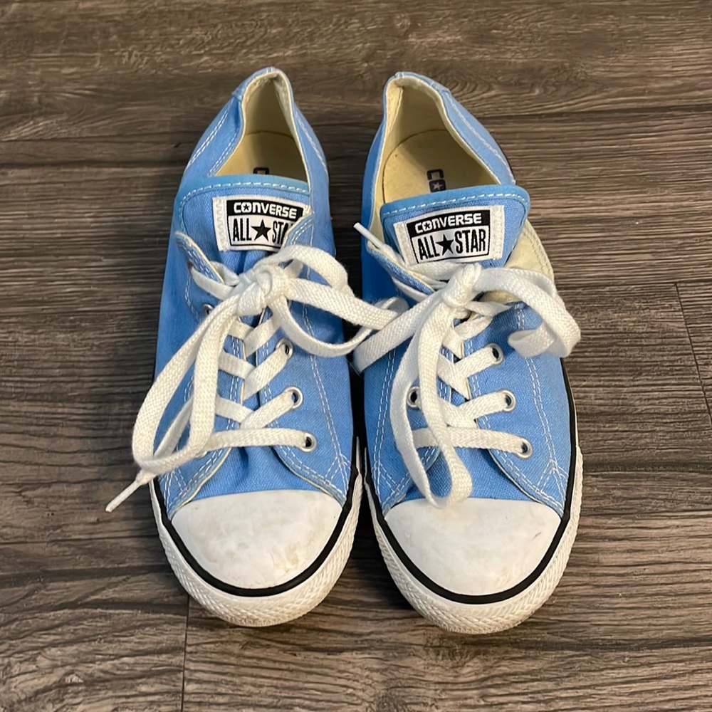 Sky blue converse shoes